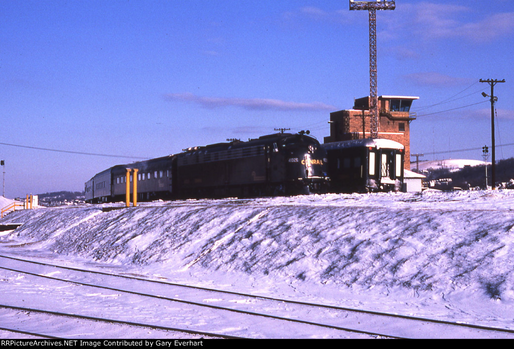 CR E8A 4020 - Conrail "OCS" - Office Car Special